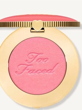 Too Faced Too Faced Cloud Crush Blurring Powder Blush- Golden Hour